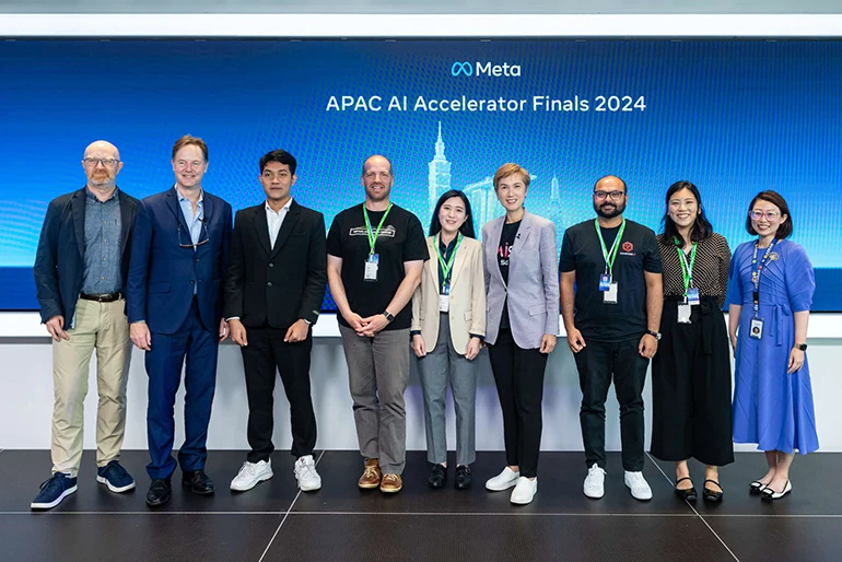 Minister Josephine Teo, Nick Clegg and the Meta team with the top 5 finalists