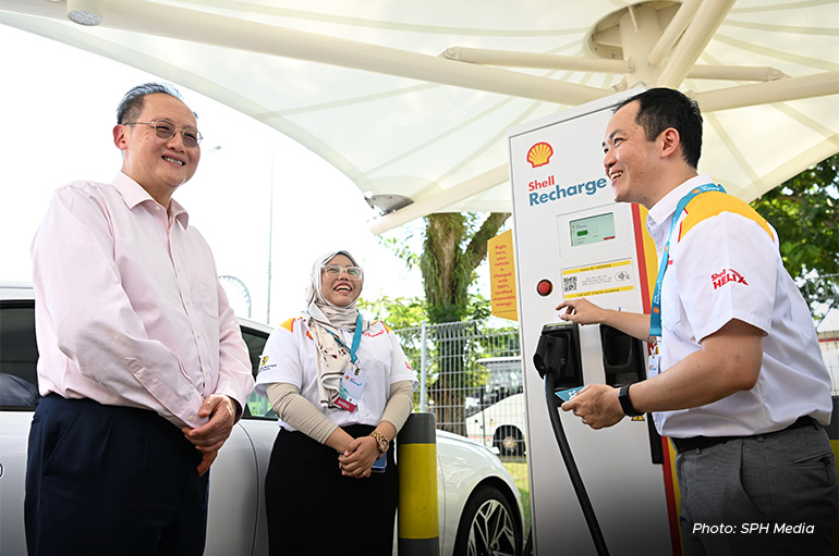 (From left) Second Minister for Trade and Industry Tan See Leng with Shell Technology Operations Lead Nur Aqilah Sahran and E-Mobility Solutions Manager Terence Siew.