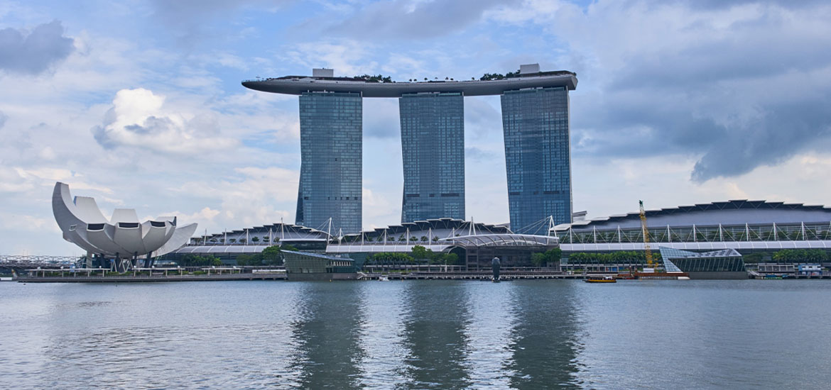 Singapore is leading the way on taking carbon out of shipping masthead image